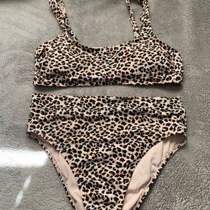 Super flattering high waisted leopard bikini!